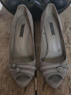 Zara Taupe Suede Peep-Toe Pumps - Size 37/6.5